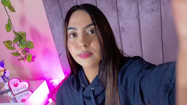 angelicaa garcia online show from April 2, 2026, 12:34 pm