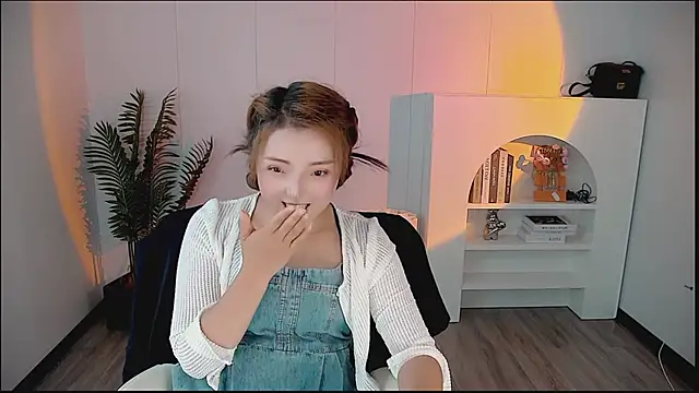 wanqing-5288 online show from April 3, 2026, 9:05 am