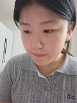 mianmian-666 online show from June 1, 2026, 6:13 am