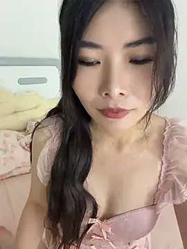 Snapshot of Xiaoyunduo1 chatting on July 7, 2026, 10:57 pm Xiaoyunduo1 online show from July 7, 2026, 10:57 pm