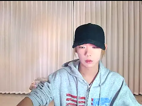 wumei-001 online show from April 16, 2026, 12:28 pm