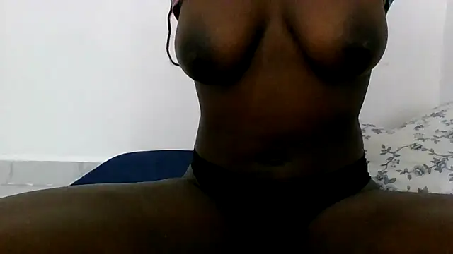 Thandiwe2003 online show from June 2, 2026, 5:07 am