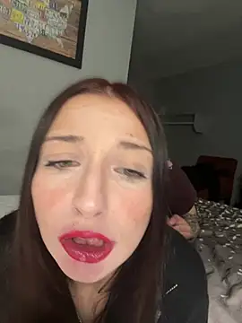 CheriOnTop online show from April 13, 2026, 2:04 am