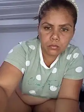 Zafiro MD online show from April 12, 2026, 2:37 am