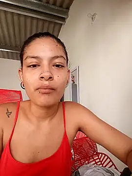 Lyra Siren online show from April 5, 2026, 5:19 pm