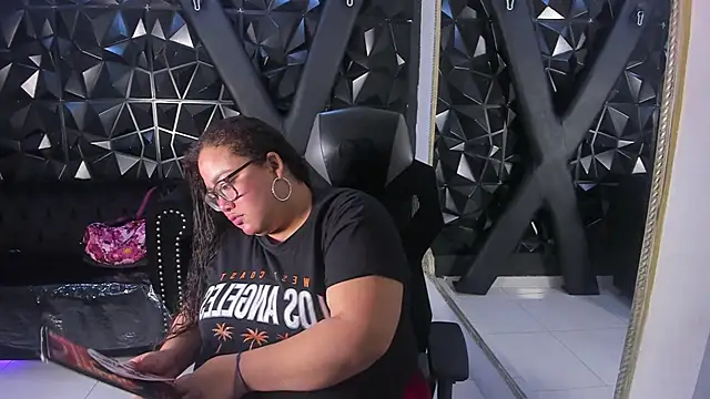 AbbyRogers1 online show from April 14, 2026, 3:22 am