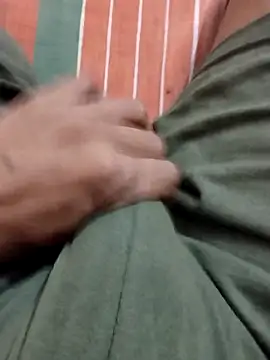 Daddy 004   online show from April 4, 2026, 2:12 pm