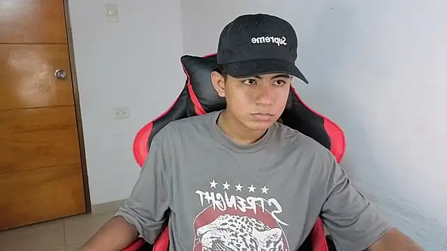 darknigthx online show from April 9, 2026, 3:52 am