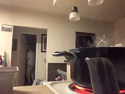 Kitty bang online show from April 14, 2026, 1:54 am