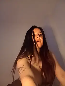 EmmaWillow online show from April 10, 2026, 8:16 pm