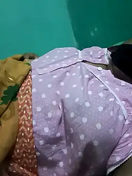 Adihotgirl-97 online show from April 16, 2026, 12:28 pm