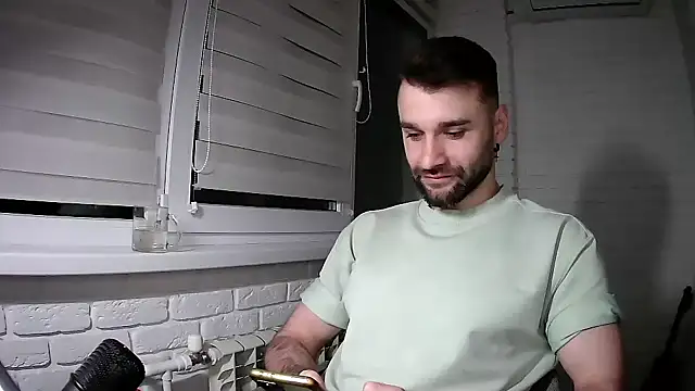 DaddySlava online show from April 3, 2026, 8:15 pm