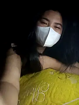 Alicee 001 online show from April 8, 2026, 4:19 pm