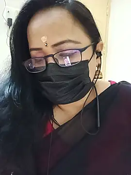 monisha cam online show from July 17, 2026, 5:32 pm