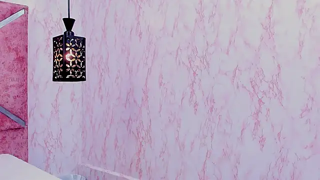 Lila Horney online show from April 4, 2026, 2:23 pm