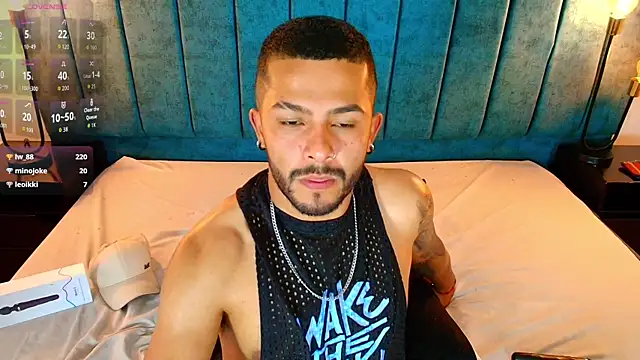 Enzo Vitale  online show from April 15, 2026, 7:58 pm