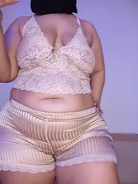 Sexy yassimna online show from June 12, 2026, 3:32 pm