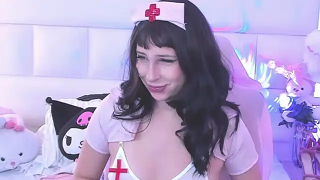 DaliaCastle online show from April 13, 2026, 7:18 pm