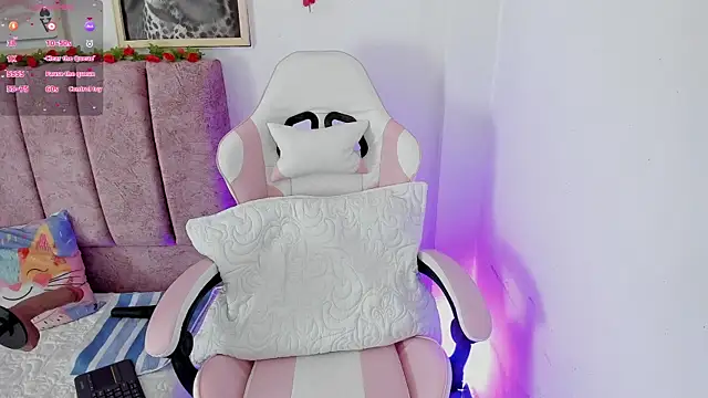 alisson boobs   online show from July 16, 2026, 12:35 pm