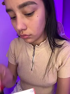 ISABELFORYOU03 online show from April 8, 2026, 12:23 am