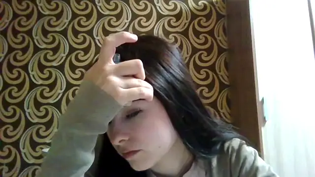 Snapshot of KikiAmino chatting on June 5, 2026, 6:52 am KikiAmino online show from June 5, 2026, 6:52 am