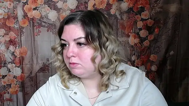 AdelinaMaster online show from April 8, 2026, 5:03 pm