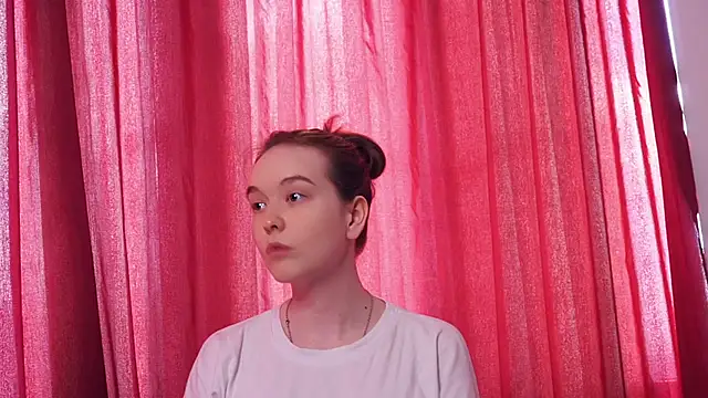 ElbaMarvier online show from April 17, 2026, 8:06 am