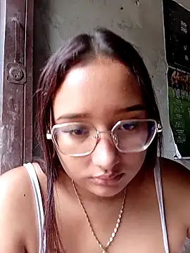 naughty girl hot  online show from April 14, 2026, 2:22 pm