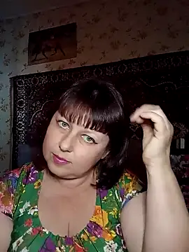 Snapshot of AuroKaria chatting on April 27, 2026, 2:37 pm AuroKaria online show from April 27, 2026, 2:37 pm