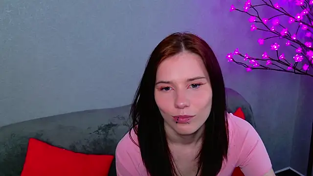 CleoBloom  online show from April 4, 2026, 5:08 pm