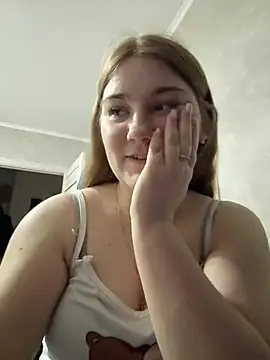 Flowers454 online show from April 10, 2026, 11:56 pm