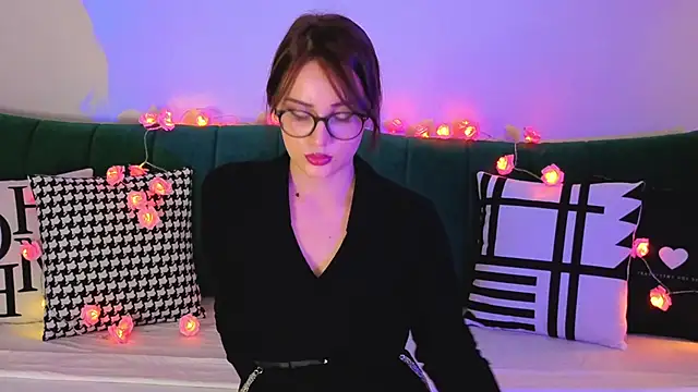 AdaEvanss online show from June 7, 2026, 6:13 pm
