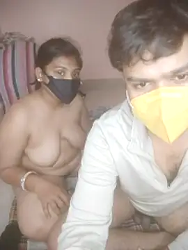 SURAJSAVITA online show from April 4, 2026, 6:36 pm