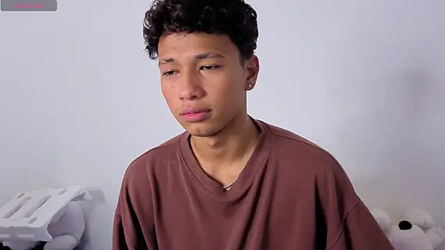 ETTE MOON online show from April 15, 2026, 2:28 am