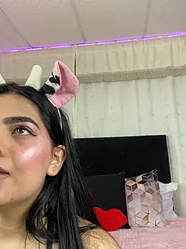 molly bick online show from April 17, 2026, 3:15 pm