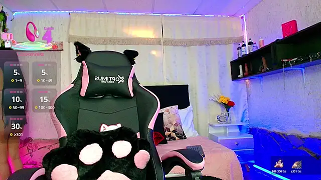 molly bick online show from April 8, 2026, 1:34 pm