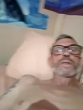 chris-sbh11 online show from April 3, 2026, 7:53 pm