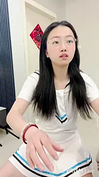 cherry3q online show from April 8, 2026, 4:41 pm