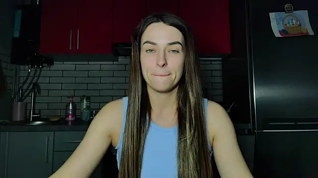 Kira  love1 online show from April 15, 2026, 8:31 pm