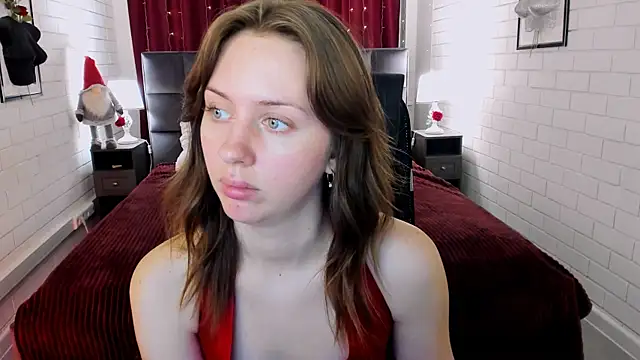 MeganClapp online show from April 9, 2026, 6:19 am