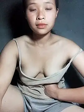 Snapshot of Liss-mimi chatting on June 25, 2026, 12:32 pm Liss-mimi online show from June 25, 2026, 12:32 pm