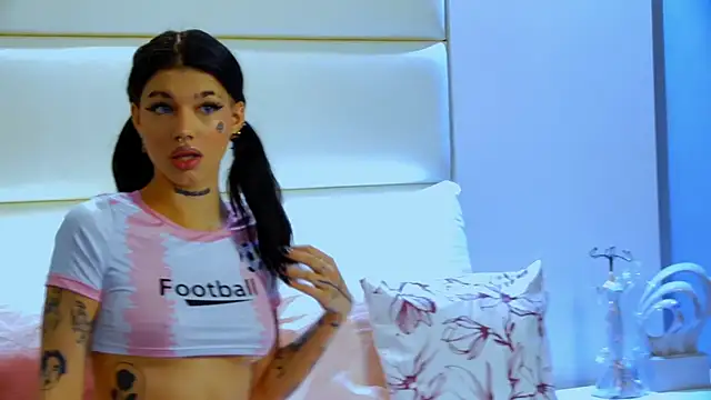 YasminnStorm online show from April 16, 2026, 4:35 am