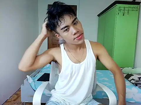 Snapshot of valerio_fernan chatting on July 13, 2026, 12:10 am valerio fernan online show from July 13, 2026, 12:10 am