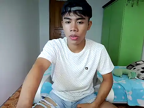 Snapshot of valerio_fernan chatting on July 14, 2026, 2:05 am valerio fernan online show from July 14, 2026, 2:05 am