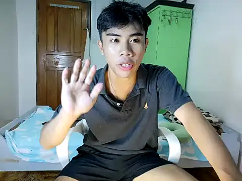 Snapshot of valerio_fernan chatting on July 19, 2026, 12:24 pm valerio fernan online show from July 19, 2026, 12:24 pm