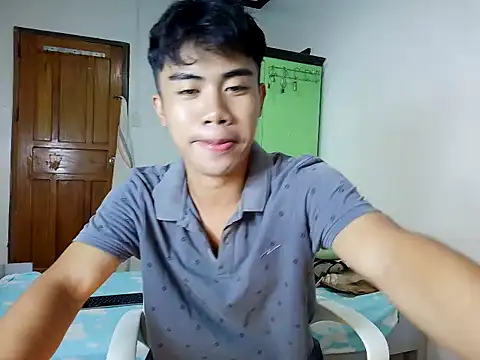 Snapshot of valerio_fernan chatting on July 10, 2026, 10:10 pm valerio fernan online show from July 10, 2026, 10:10 pm