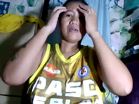  SweetSmile online show from April 9, 2026, 6:25 pm