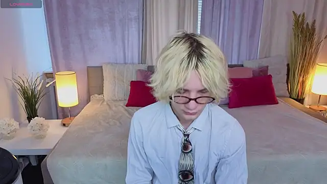 JameMilann online show from May 30, 2026, 8:09 am