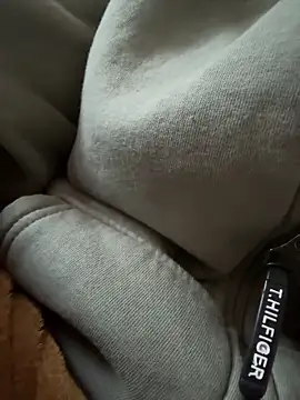 BlondSeduction online show from April 16, 2026, 5:57 pm