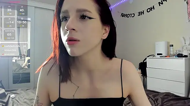 Snapshot of Sonya_Miler chatting on June 3, 2026, 6:14 am Sonya Miler online show from June 3, 2026, 6:14 am